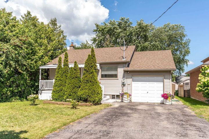 913 Pickering Beach Road — photo 1