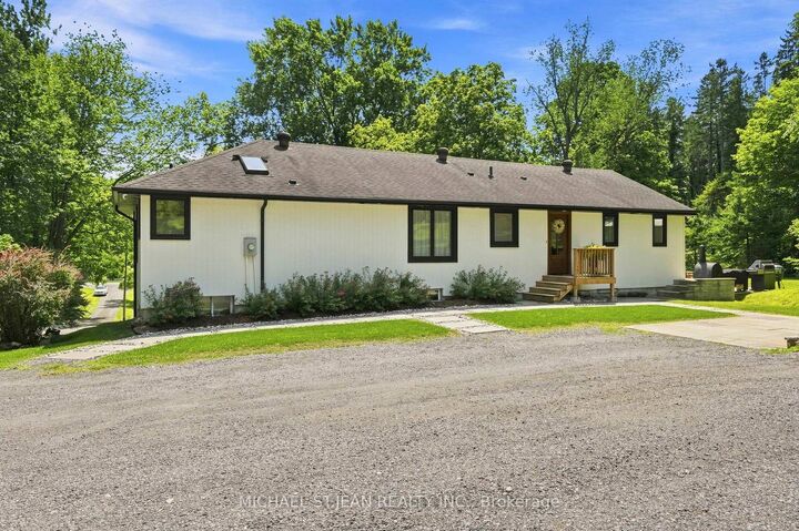 Property Photo: 1095 Governors Road ON L9H 5E3