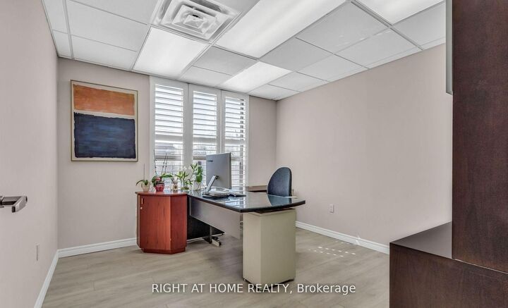 Property Photo:  99 Holland Avenue 106  ON K1Y 0Y1 