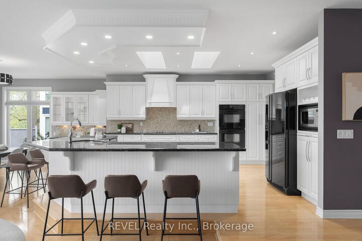 Property Photo: 661 Clarence Street ON L3K 6B8
