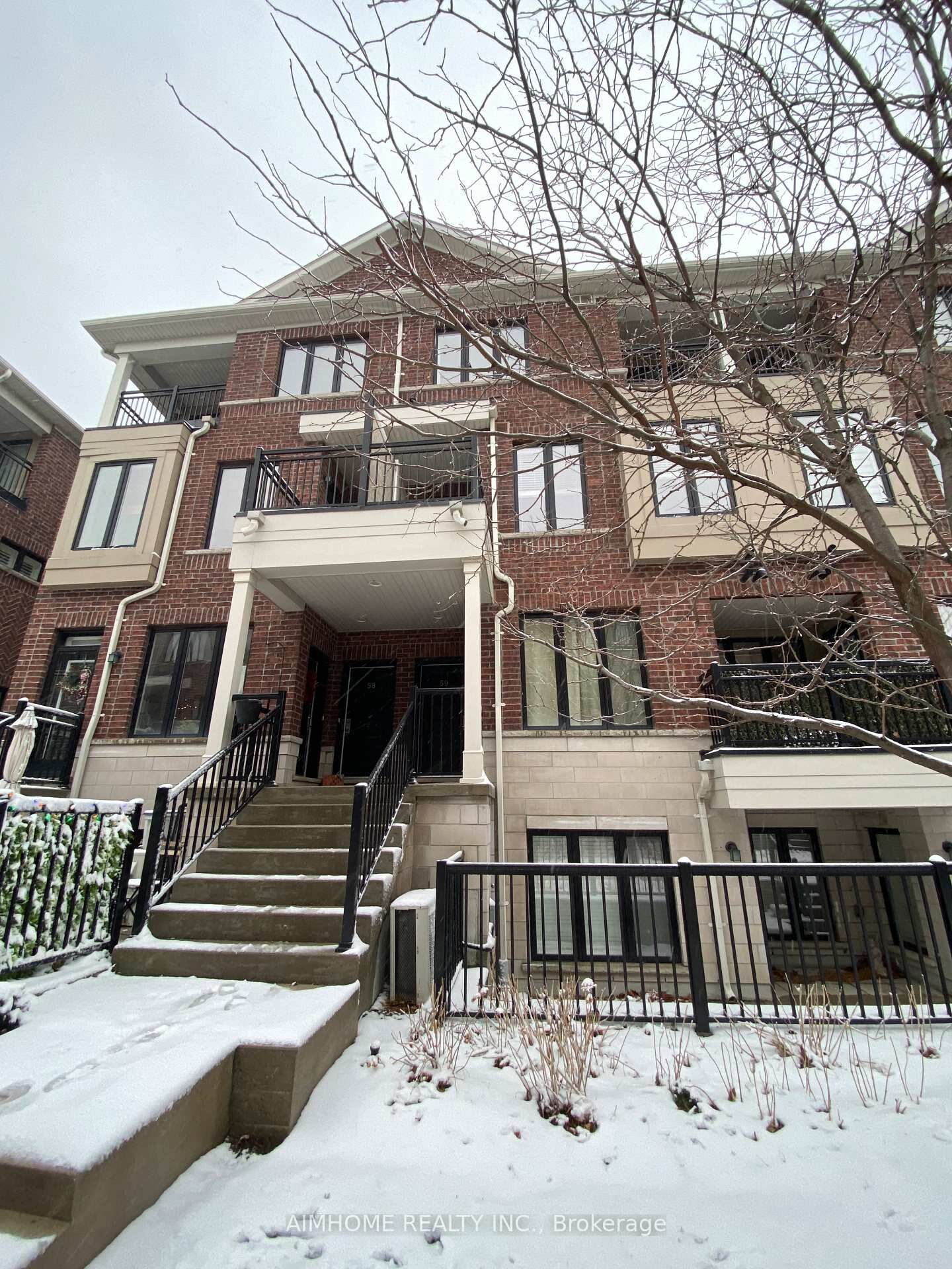 Property Photo:  130 Twenty Fourth Street 59  ON M8V 3N7 
