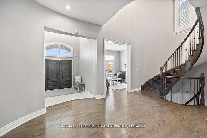 34 Burlwood Road — photo 1