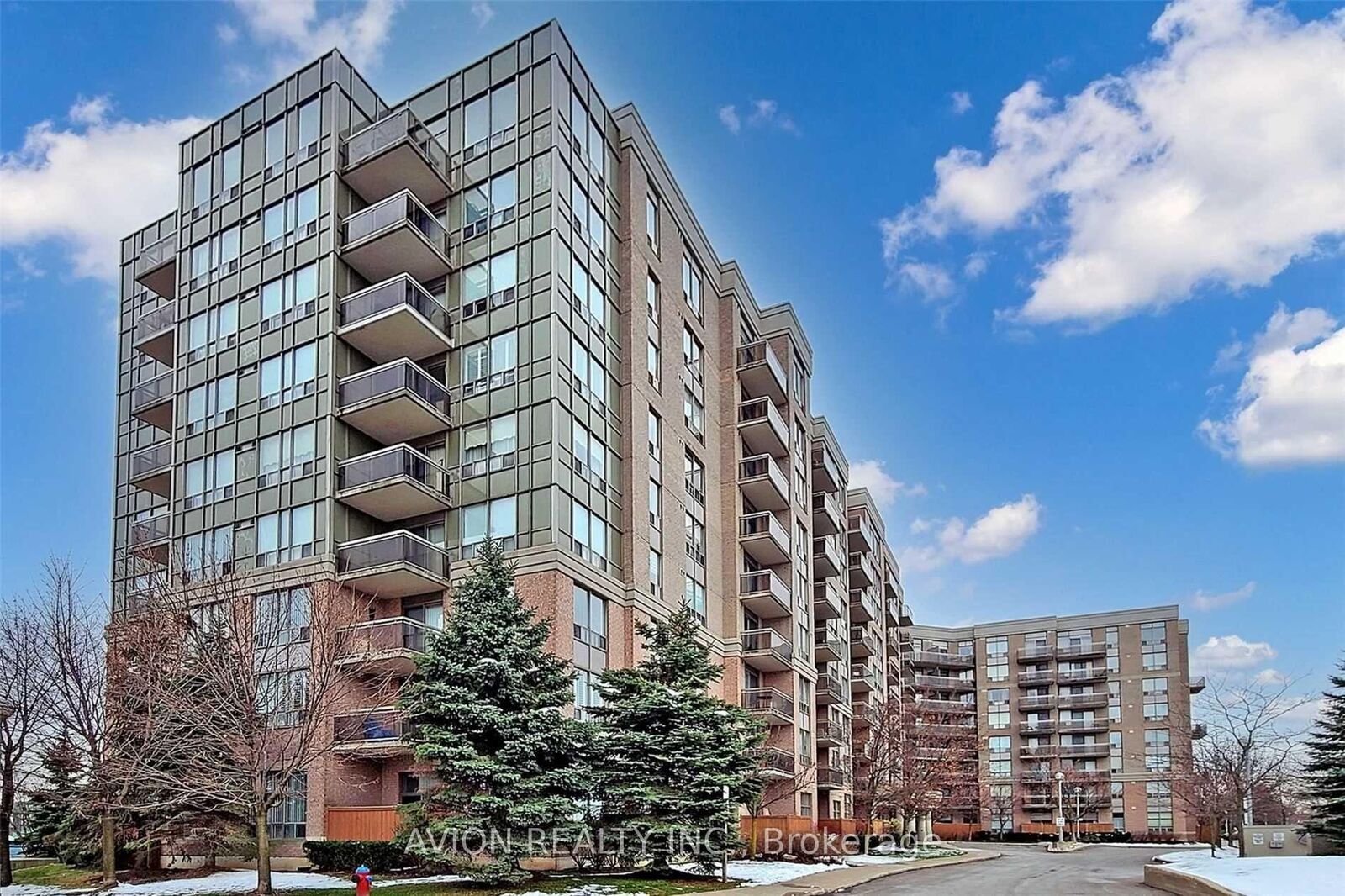 Property Photo:  1720 Eglinton Avenue E 320  ON M4A 2X8 