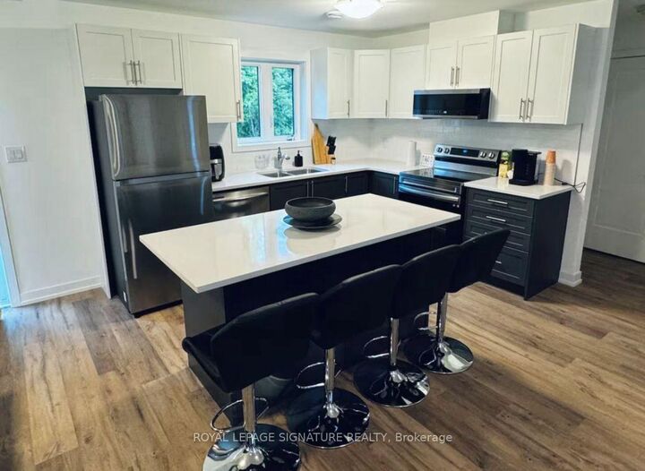 Property Photo:  4263 Fourth Avenue 722  ON L2E 0C2 