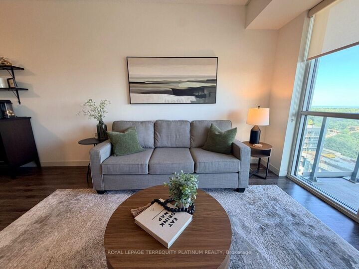 Property Photo: 2081 Fairview Street 1706 ON L7R 0E4