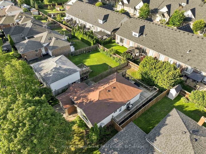 Property Photo:  59 Centerfield Drive  ON L1E 1K2 