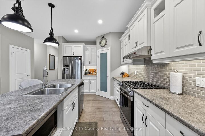 Property Photo:  150 Denrich Avenue  ON N4G 0H3 