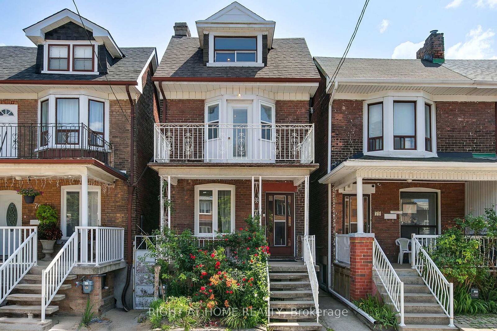 Property Photo:  77 Lappin Avenue (Main &Amp Upper)  ON M6H 1Y3 