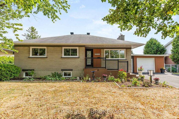 Property Photo: 1502 Farnsworth Avenue ON K1H 7C3