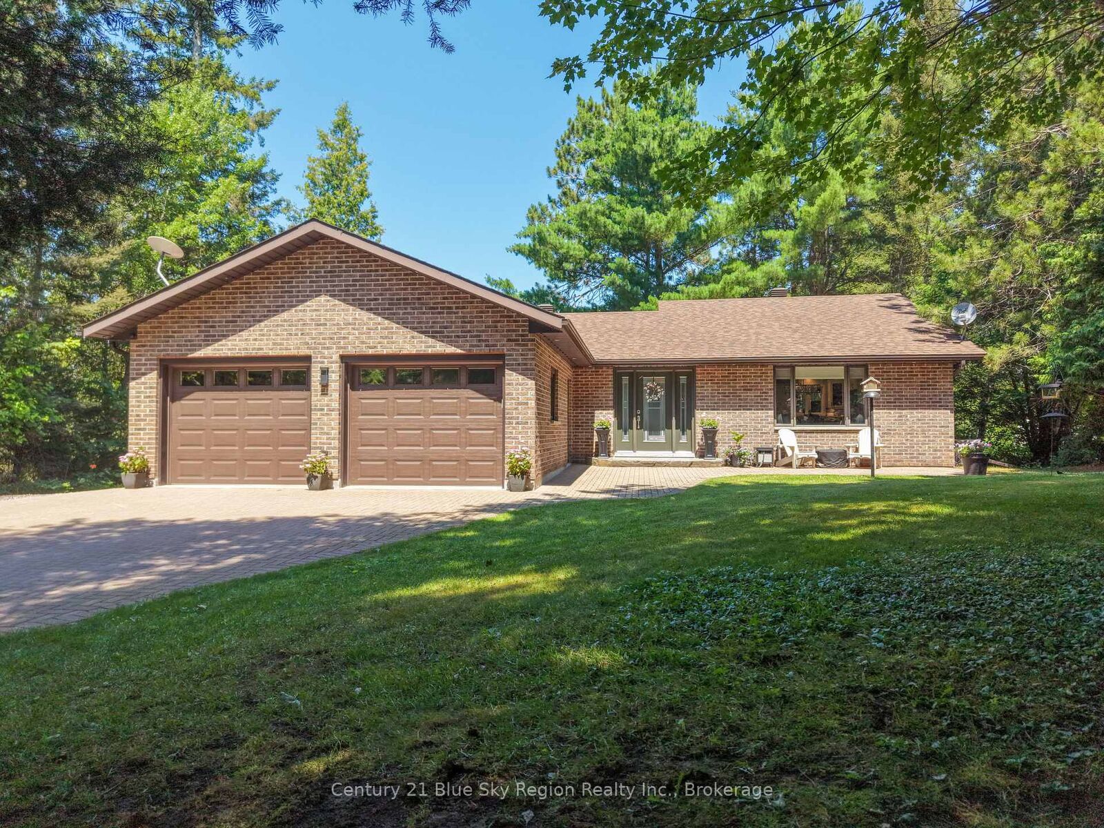 Property Photo: 731 Macpherson Drive ON P0H 1B0