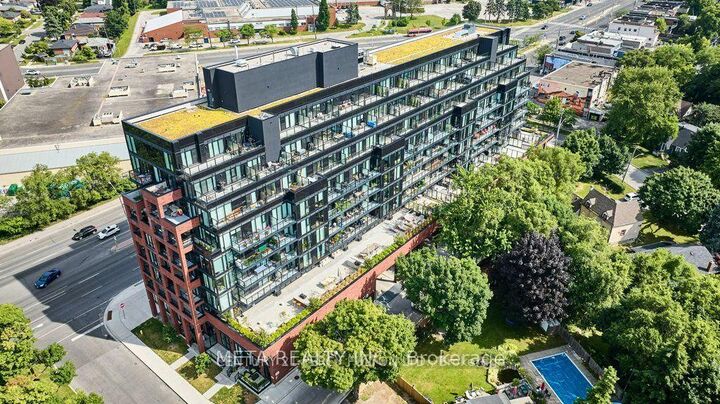 Property Photo:  2799 Kingston Road 327  ON M1M 1N1 