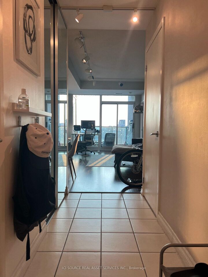219 Fort York Boulevard 2612 — photo 1