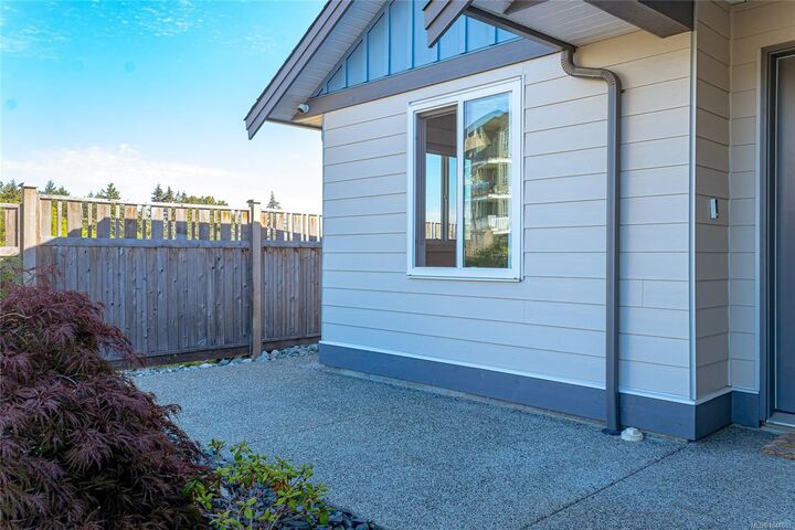 Property Photo: 261 Dunbar Way BC V9P 0G6