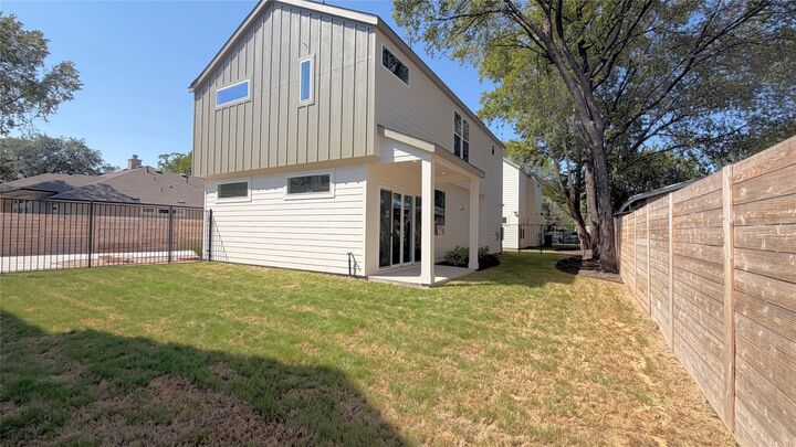 Property Photo:  6107 Richardson Lane 2  TX 78741 