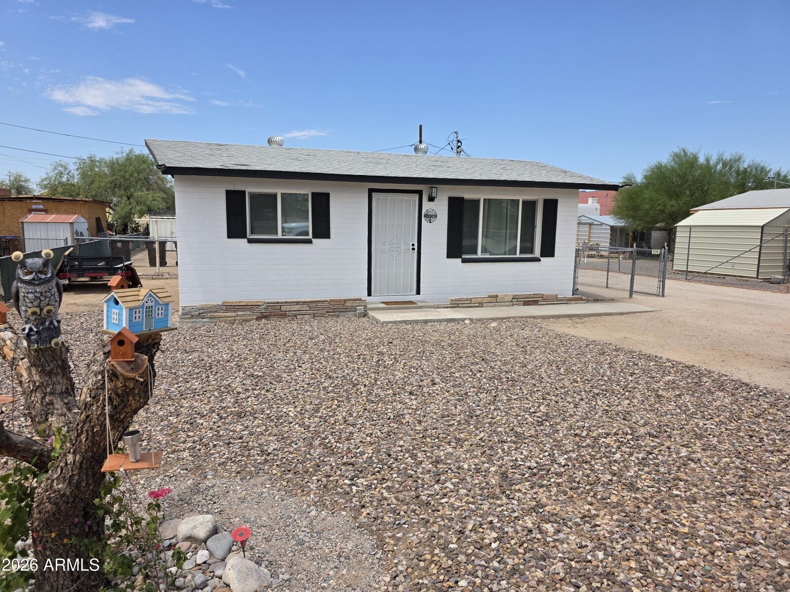 Property Photo: 574 S Park Street B AZ 85132