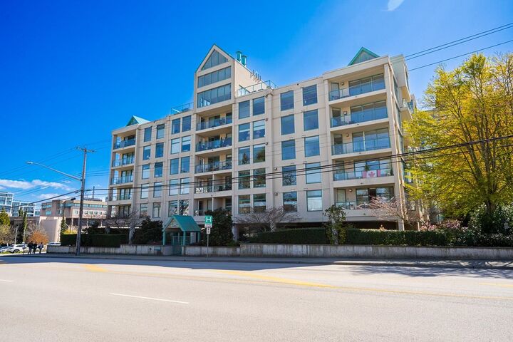 Property Photo: 15466 North Bluff Road 506 BC V4B 3G1