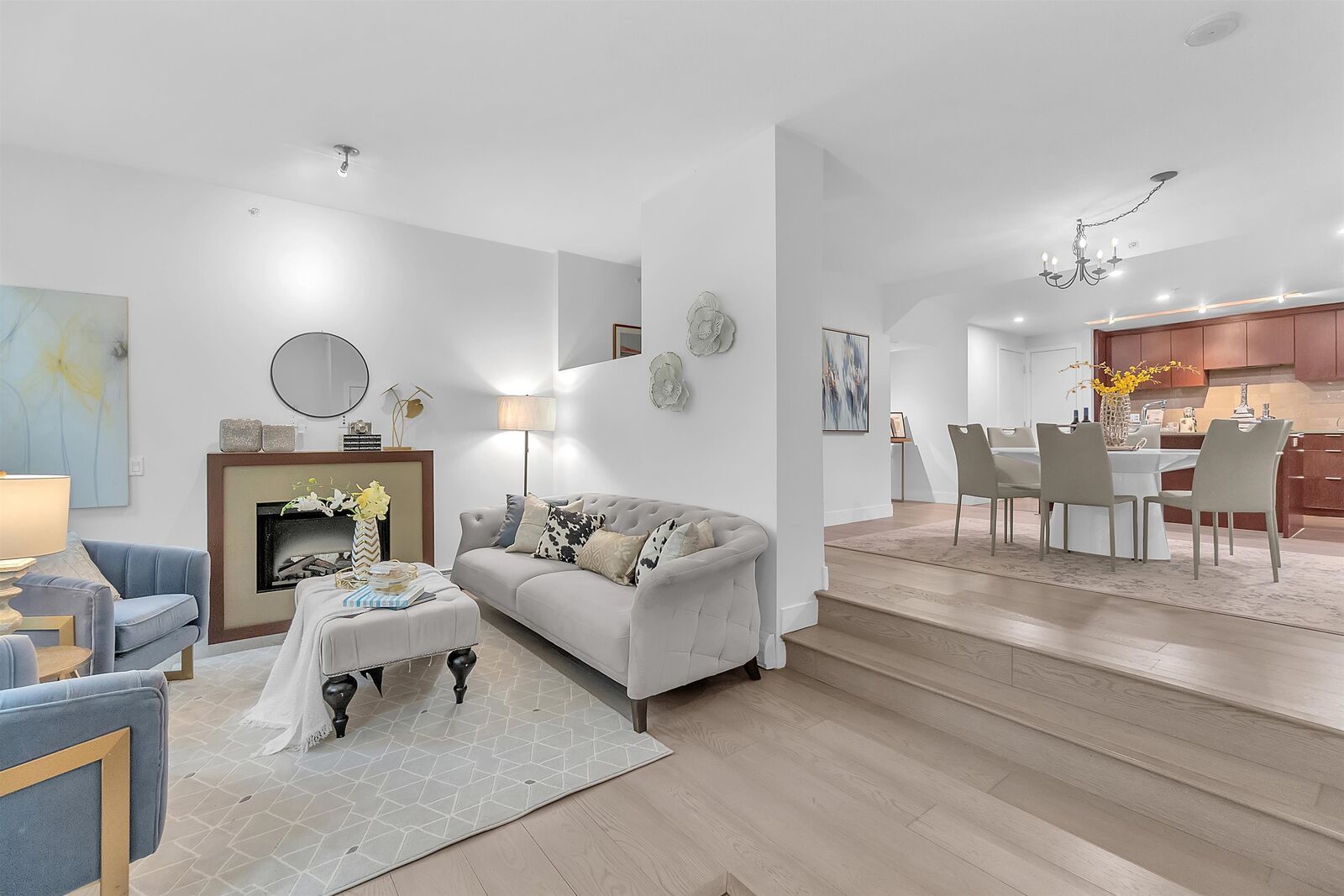 Property Photo: 164 W 13th Street BC V7M 1N6
