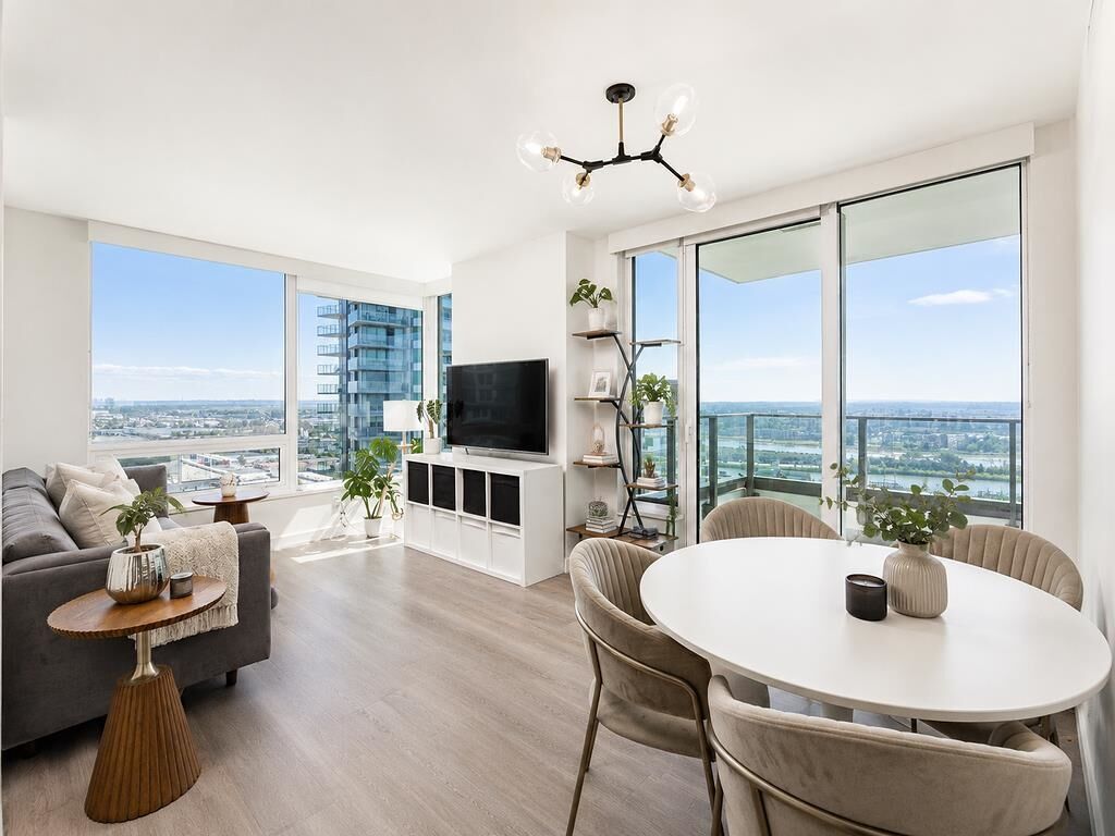 Property Photo: 8189 Cambie Street 2907 BC V6P 0G6