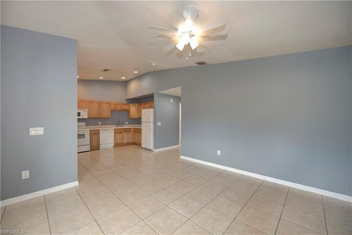 Property Photo: 4402 Douglas Ln FL 33973