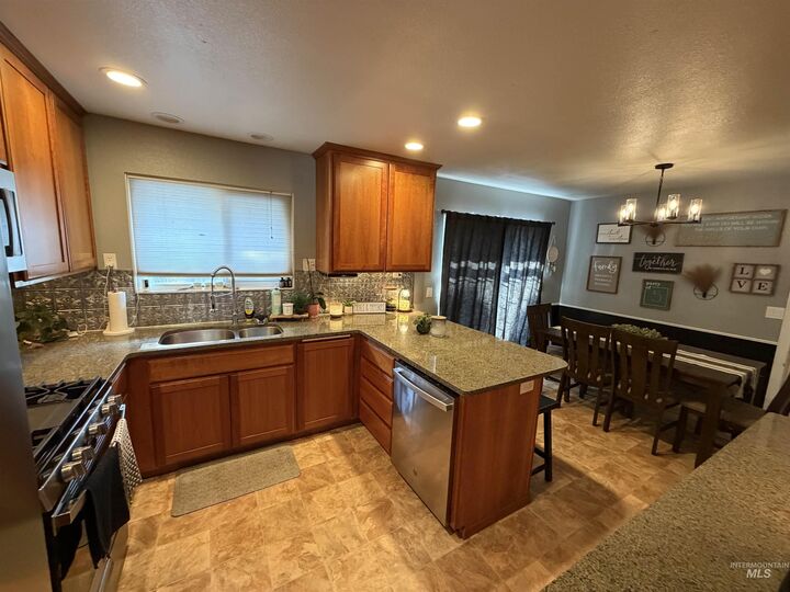 Property Photo: 2220 Schaefer Dr. WA 99403
