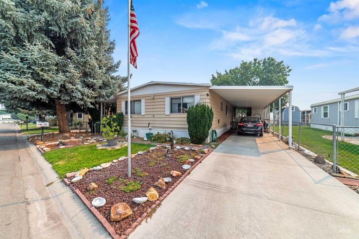 Property Photo: 239 N Checola Circle ID 83713