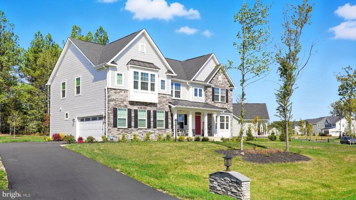 Property Photo: 10706 Green Leaf Run VA 22551