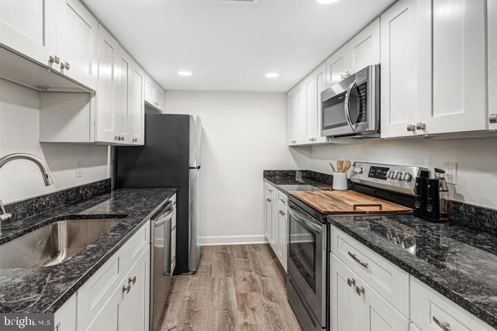 Property Photo:  2454 Kilpatrick Place  VA 22026 