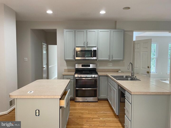 Property Photo:  11424 Neelsville Church Road  MD 20876 