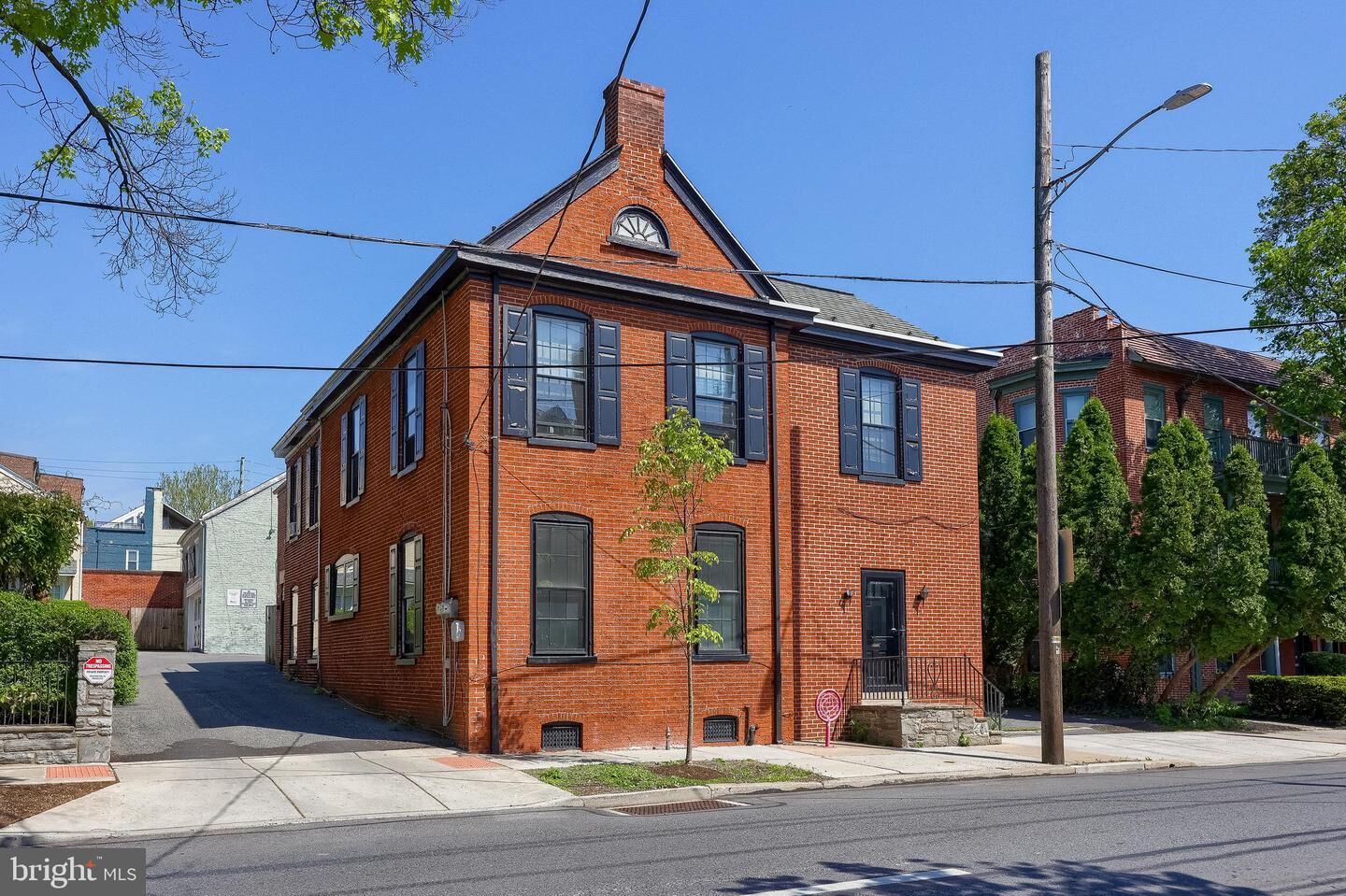Property Photo: 15 N Lime Street PA 17602
