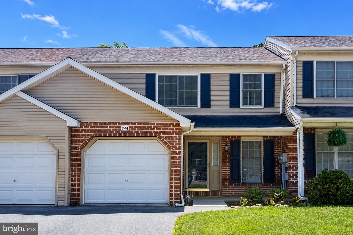 Property Photo:  344 Crosswinds Drive  PA 17543 
