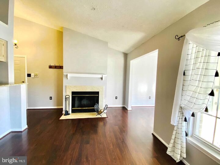 Property Photo:  13105 Briarcliff Terrace  MD 20874 