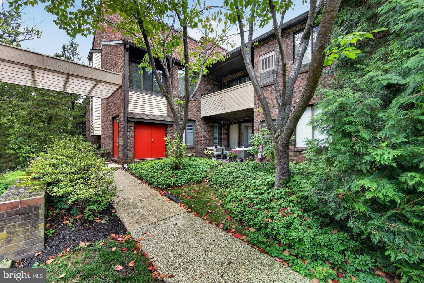 Property Photo:  710 Mountainview Drive 710  PA 19087 