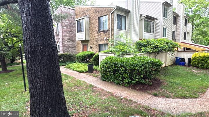 Property Photo: 20200 Spring Haven Court MD 20886