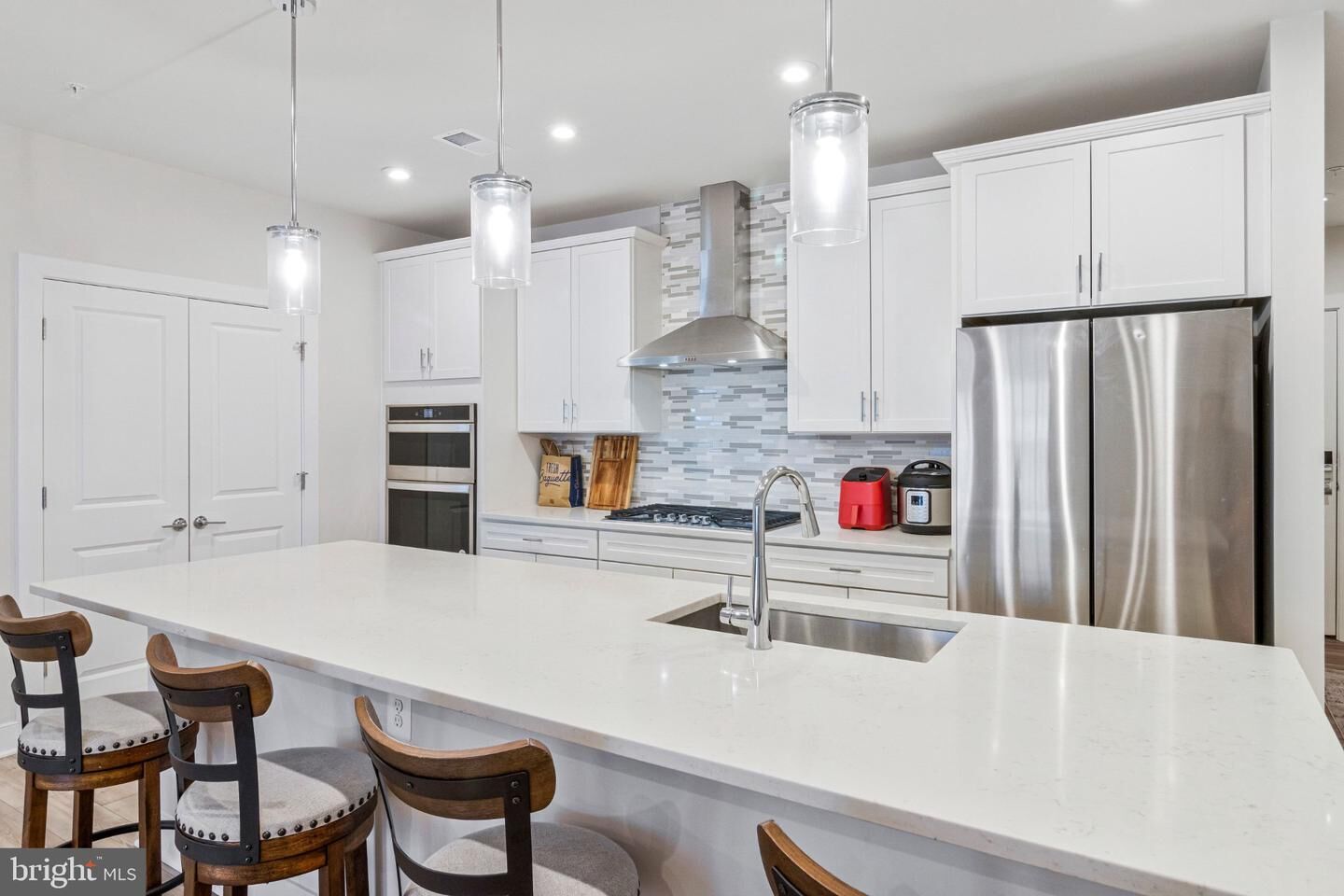 Property Photo:  102 Saint Ives Place 308  MD 20745 