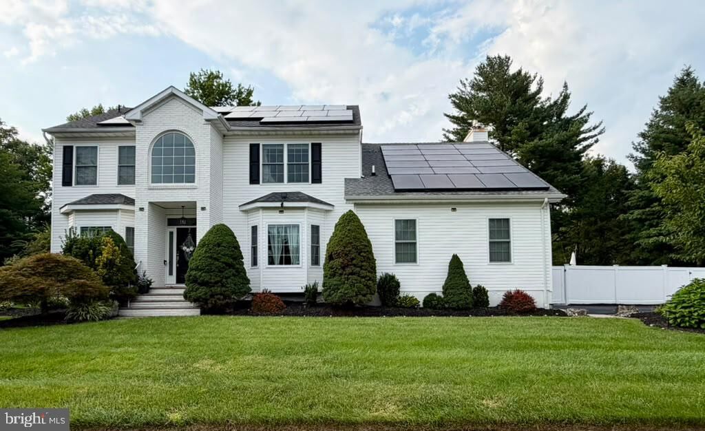 Property Photo:  7 Sarah Court  NJ 08852 