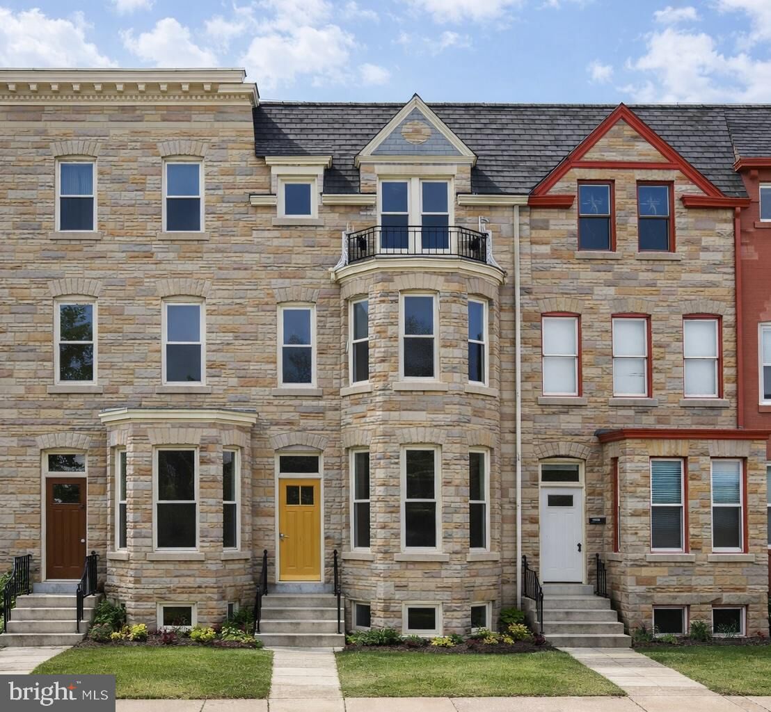 Property Photo:  2727 W North Avenue  MD 21216 