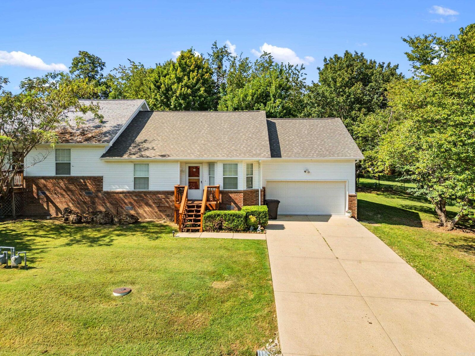 Property Photo:  23 Apache Circle  AR 72653 