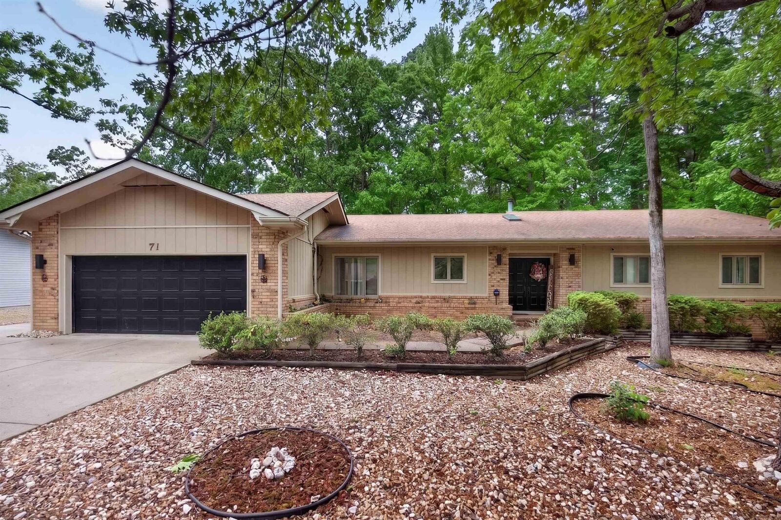 Property Photo:  71 Hartura Way  AR 71909 