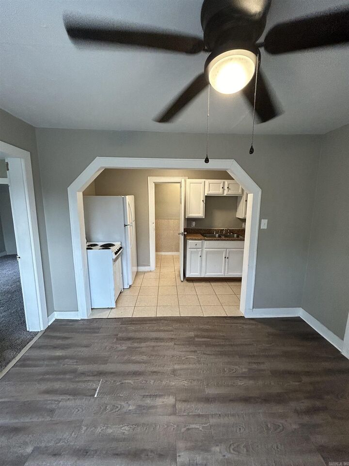 Property Photo: 407 Henry Street AR 71901