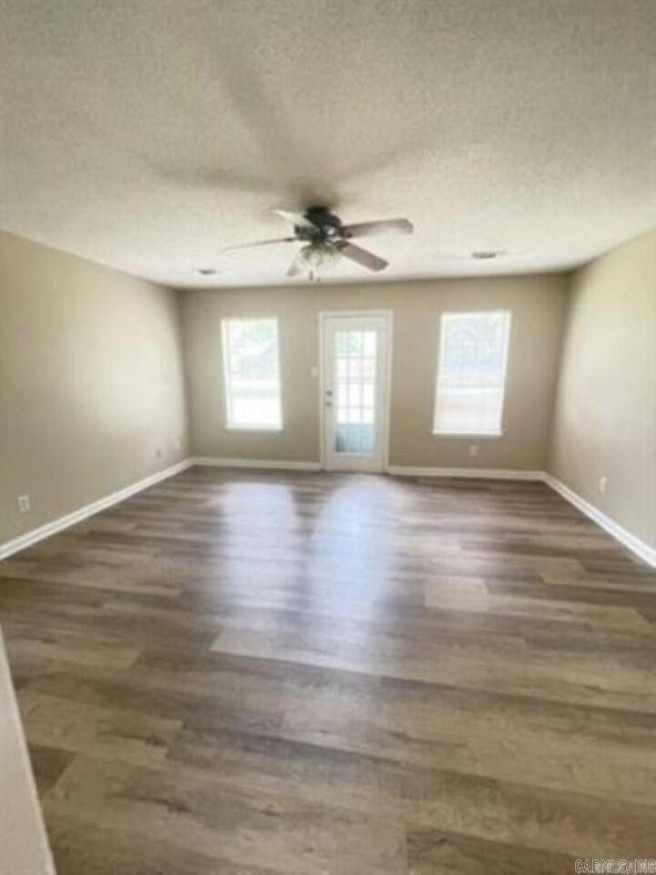 Property Photo: 29 Burns Drive AR 72023