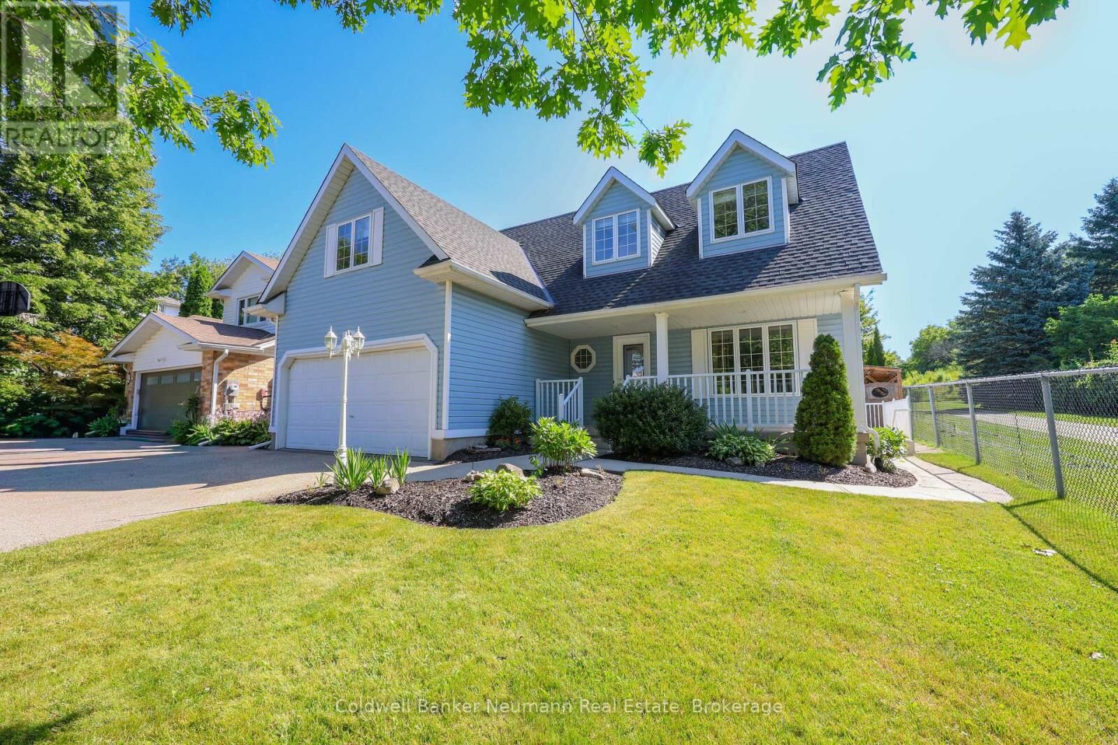 Property Photo: 44 Tanager Drive Upper ON N1C 1B6