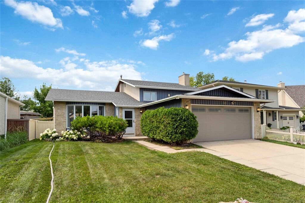 Photo de la propriété:  10 Burlington Way  MB R3Y 1B5 