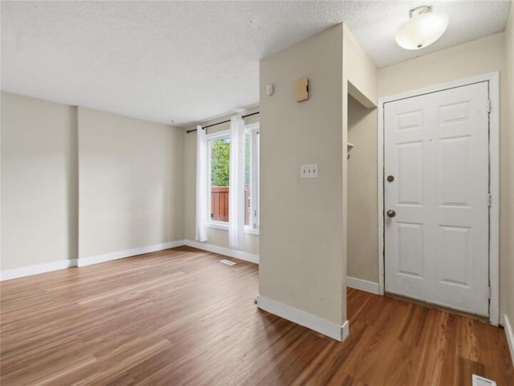 Property Photo:  955 Summerside Avenue  MB R3T 4Y1 