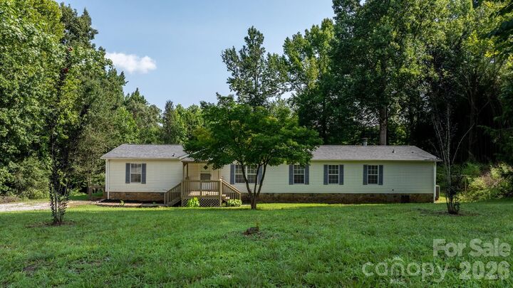 Property Photo:  2786 Ridgecreek Drive  NC 28655 