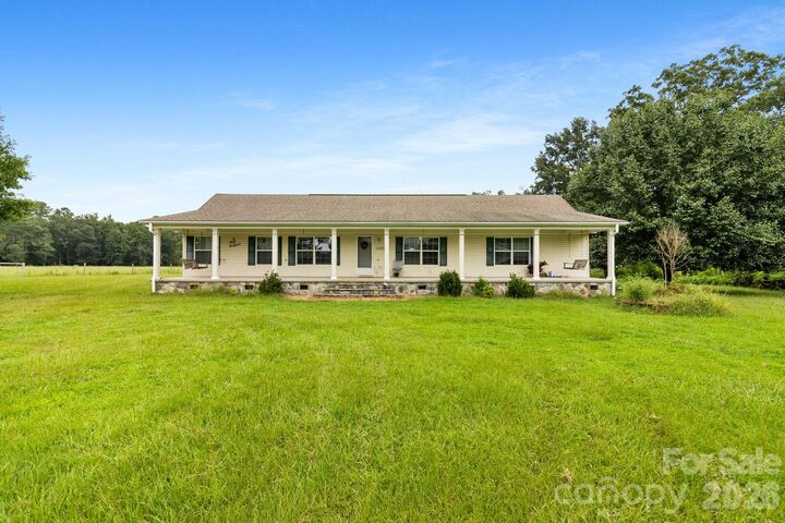 Property Photo:  1333 Bunnlevel Erwin Road  NC 28323 
