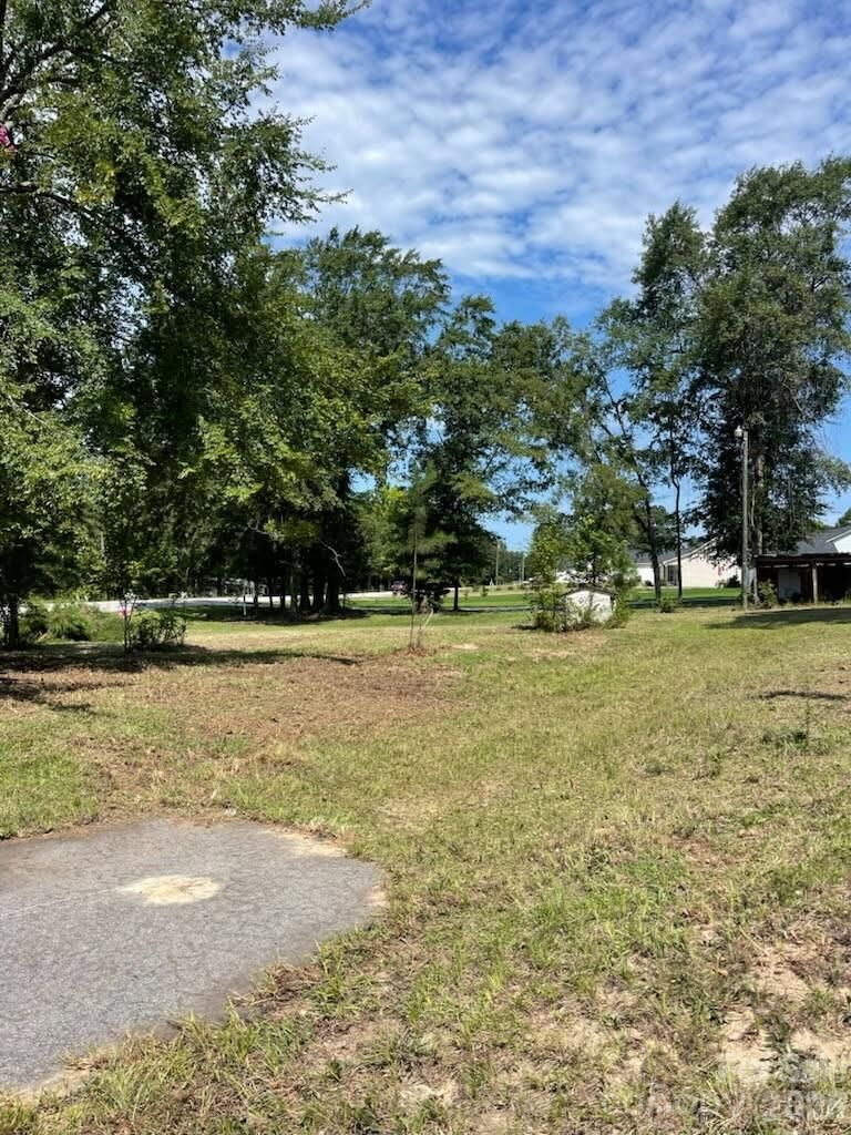 Property Photo:  403 Clark Street  SC 29728 