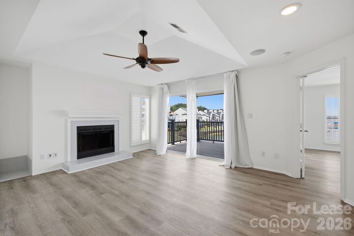 Property Photo: 18883 Vineyard Point Lane NC 28031