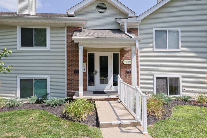 Property Photo: 5982 Meadowcreek Drive OH 45150