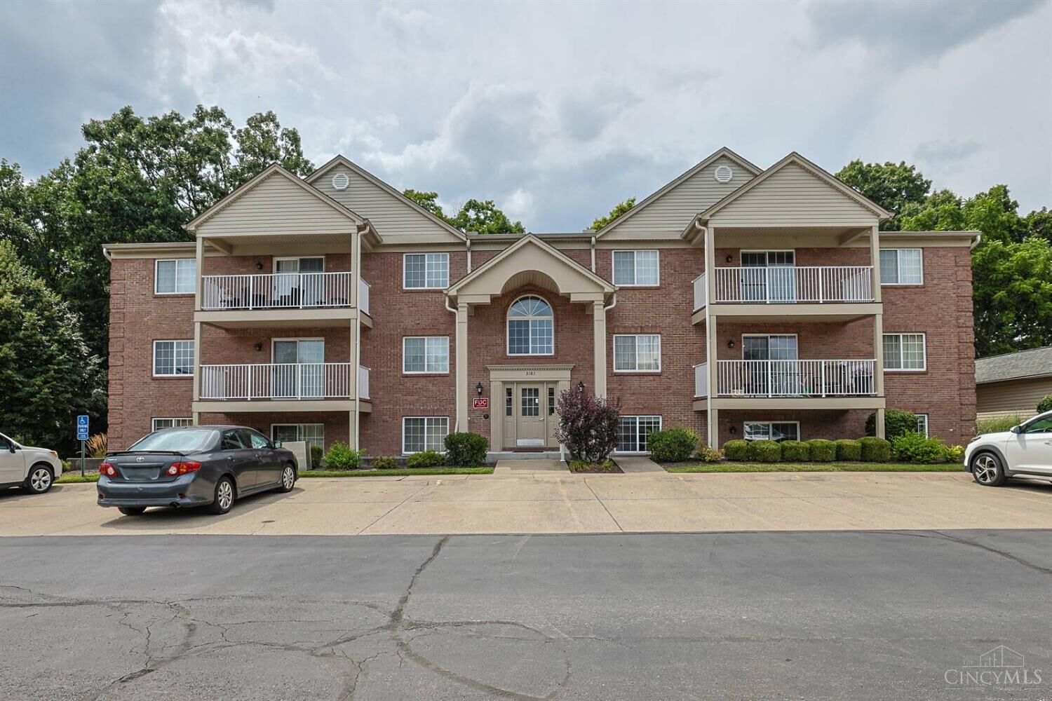 Property Photo:  3181 Preserve Lane  OH 45239 