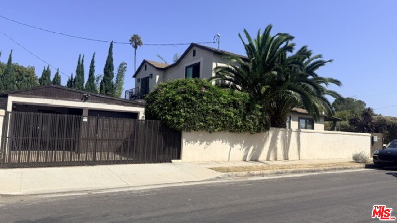 Property Photo: 4089 Michael Ave CA 90066